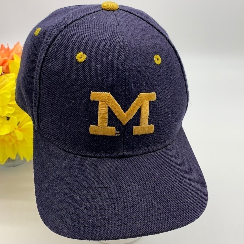 Michigan Wool/Acrylic Fitted Baseball Cap 7 1/4. HT0045A